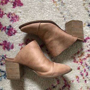 Women’s size 8.5 tan heeled mules